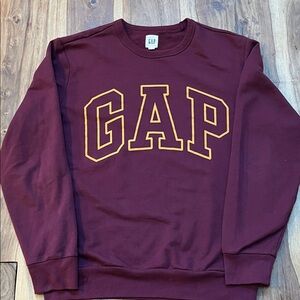 GAP Men's Burgundy Crewneck Sweater
